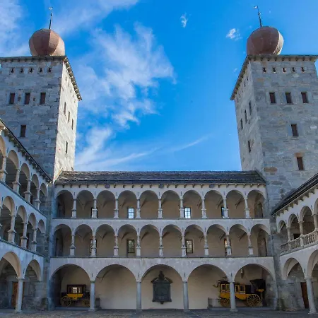 Gaestehaus St. Ursula Zajazd Brig