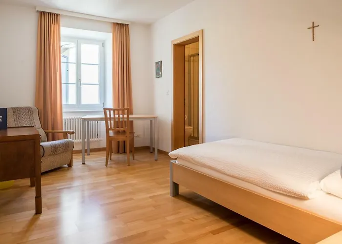 Estalagem Gaestehaus St. Ursula Brig